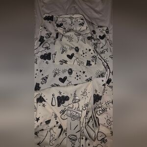 NWOT Comfy Doodle Print Swoveralls Size XL